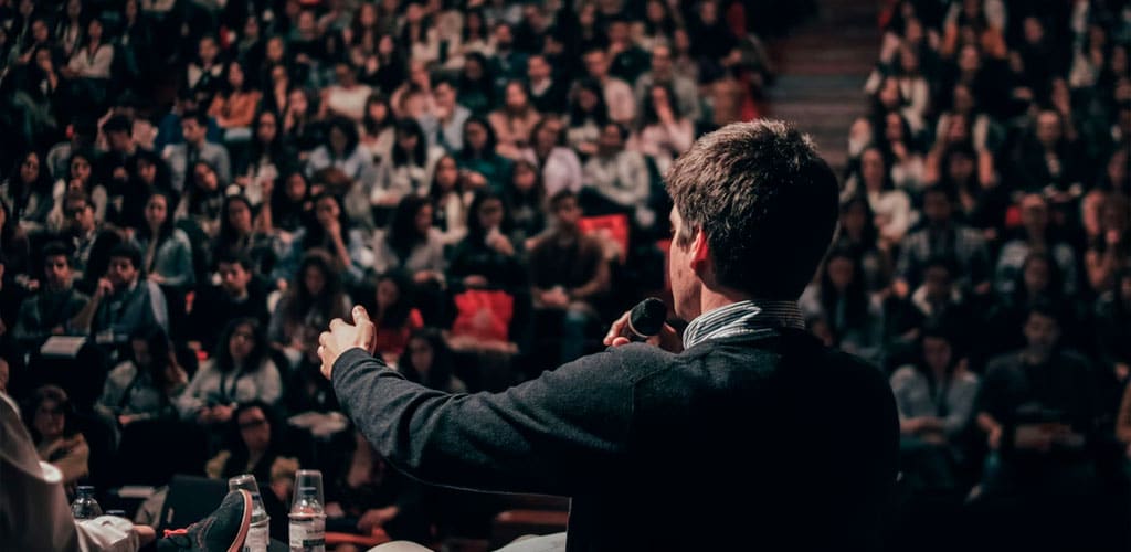 10 consejos para ser un buen speaker motivacional