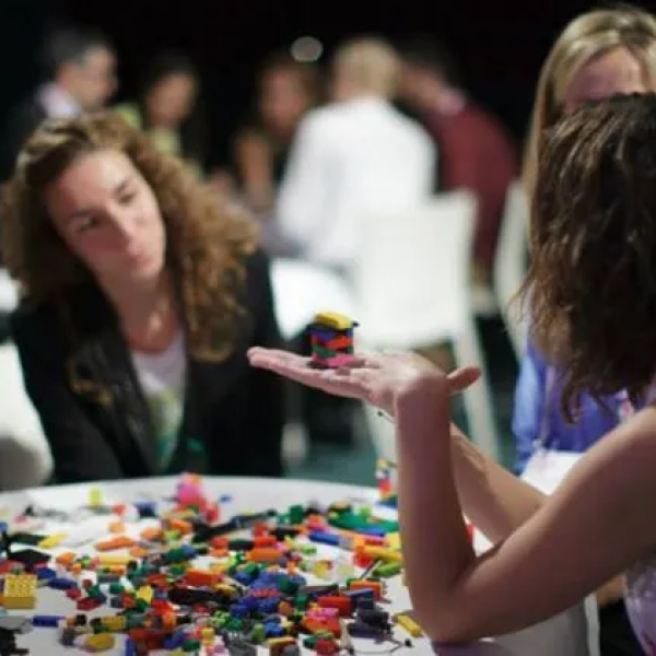 contratar-team-building-lego